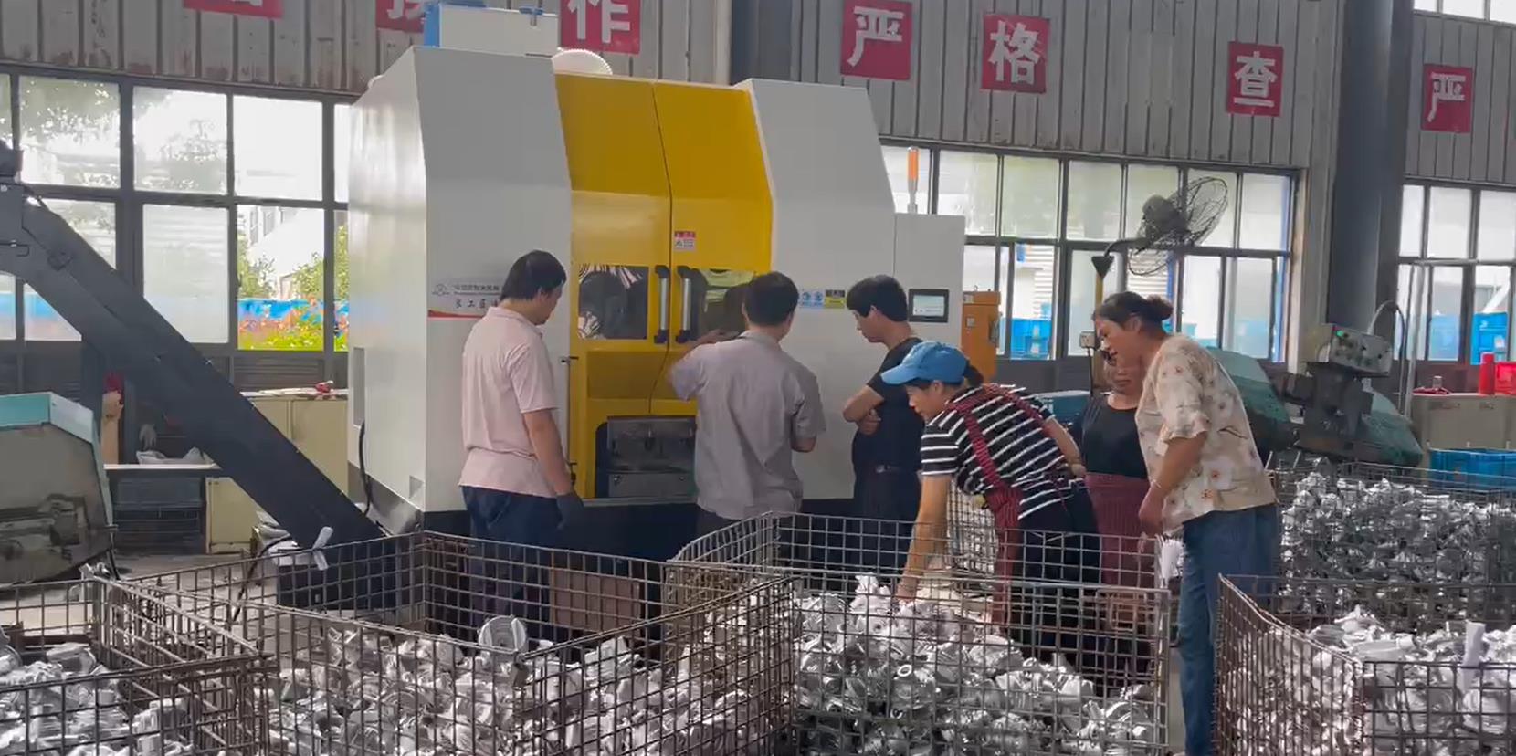 汽車壓鑄鋁非標(biāo)切割機-南京合作客戶-德旭